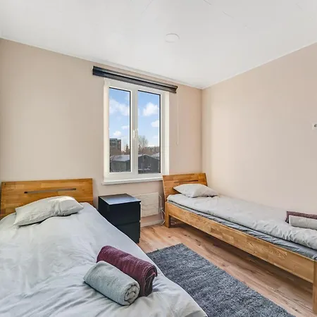 Apartment 11 - Bright & Quiet 2Br Apartment, Near Old Town *